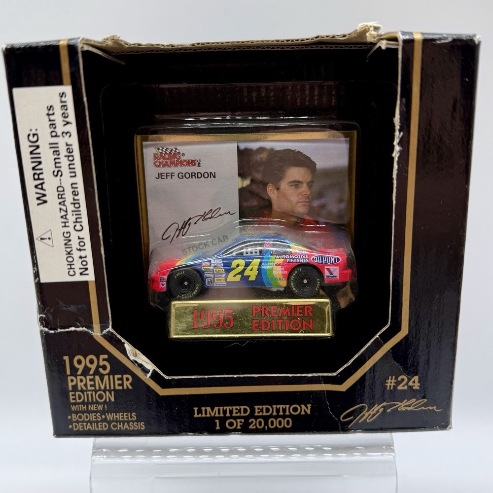 Jeff Gordon #24 Dupont 1995 Racing Champions‎ Premier Edition 1:64 Scale Diecast